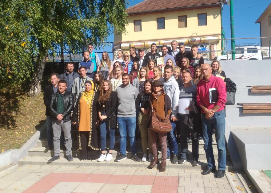 Škola gostovala na XVI privredno-kulturnoj manifestaciji „Dani jabuke“ u Goraždu