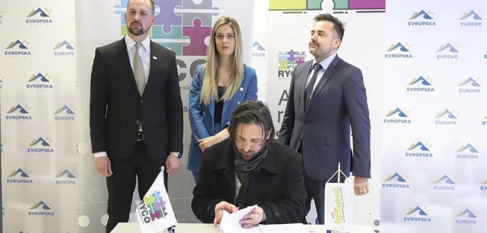 SSŠ-projekat-Superškola-2-702×336