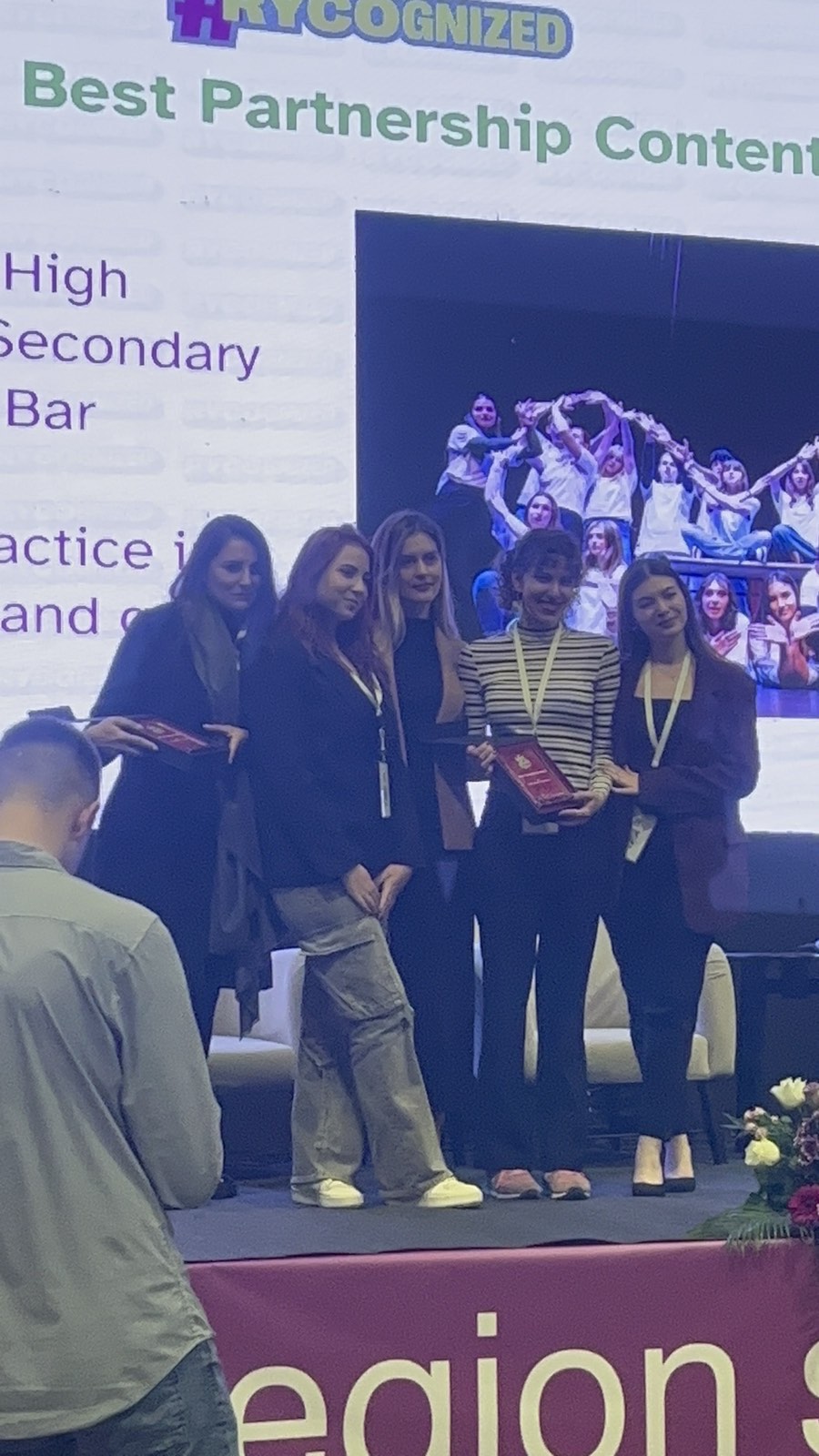 IMG-a75e8ca7a14f1149872df2c12f80099a-V