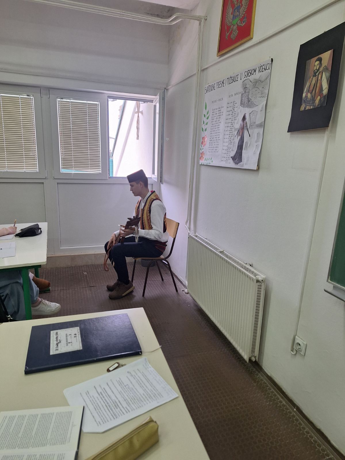 IMG-97ebb663340d1f34f35eb62a813d13e2-V